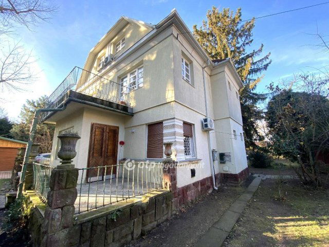 Eladó családi ház, Siófokon 106 M Ft, 2+1 szobás
