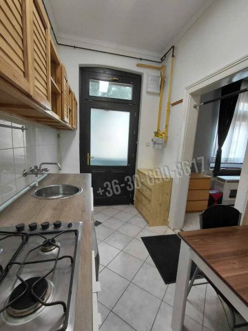 Eladó téglalakás, Budapesten, IV. kerületben 35.9 M Ft, 1 szobás