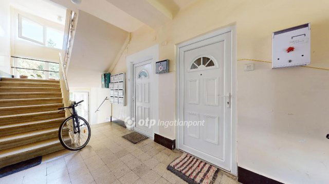 Eladó téglalakás, Nyíregyházán 36.5 M Ft, 1 szobás