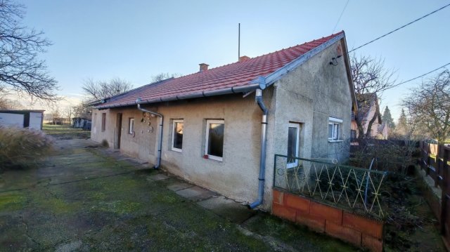Eladó családi ház, Patosfán 17.5 M Ft, 3 szobás