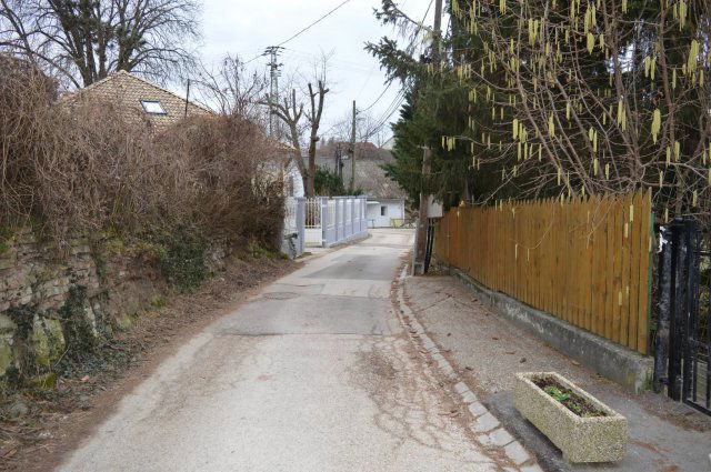 Eladó ikerház, Esztergomban 99 M Ft, 5+1 szobás