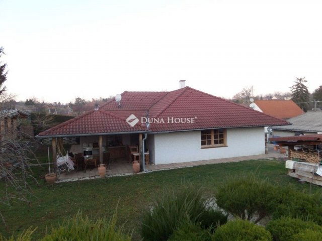 Eladó családi ház, Nagykozáron 105 M Ft, 3 szobás