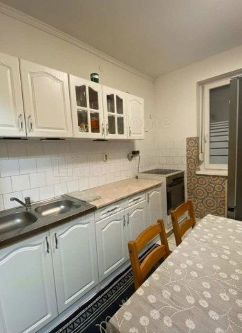 Eladó panellakás, Keszthelyen 53 M Ft, 3 szobás