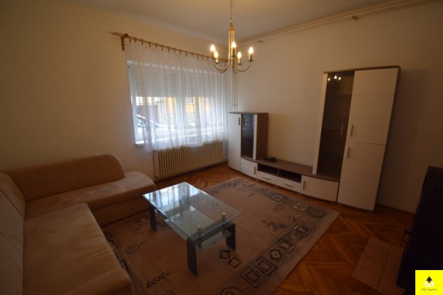 Eladó családi ház, Peresznyén 49.9 M Ft, 4 szobás