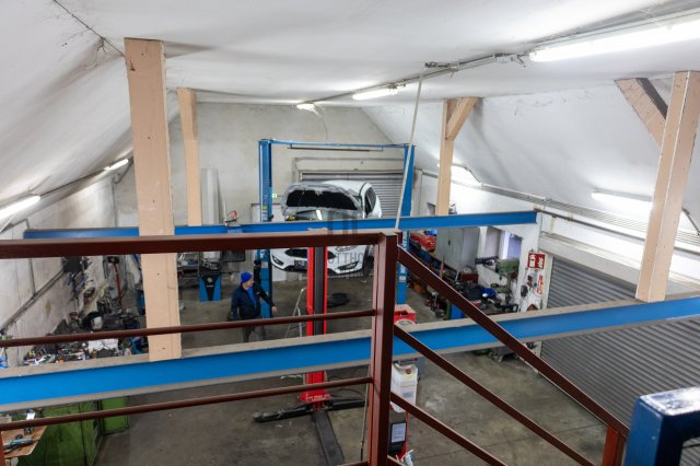 Eladó ipari ingatlan, Fertőszéplakon 70 M Ft
