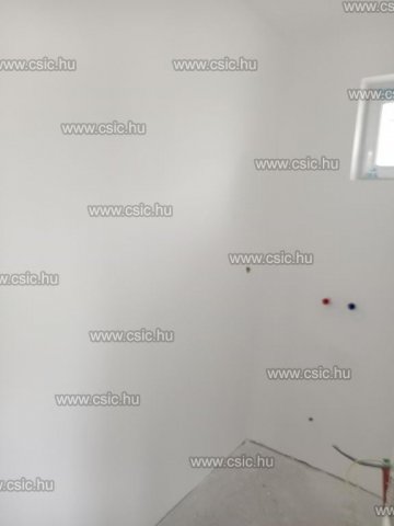 Eladó ikerház, Taksonyon 84.4 M Ft, 5 szobás