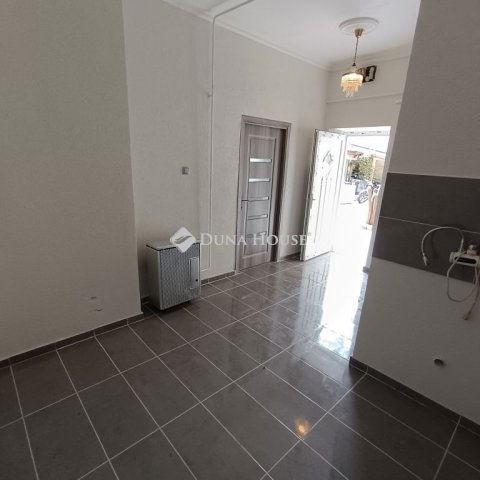 Eladó családi ház, Kecskeméten 41 M Ft, 3 szobás