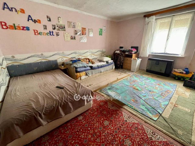 Eladó családi ház, Csongrádon 11.99 M Ft, 2 szobás