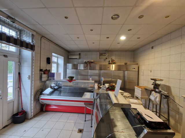 Eladó üzlethelyiség, Jánosházán, Berzsenyi utcában 14 M Ft