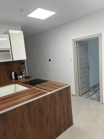 Eladó téglalakás, Komlón 34.5 M Ft, 2 szobás