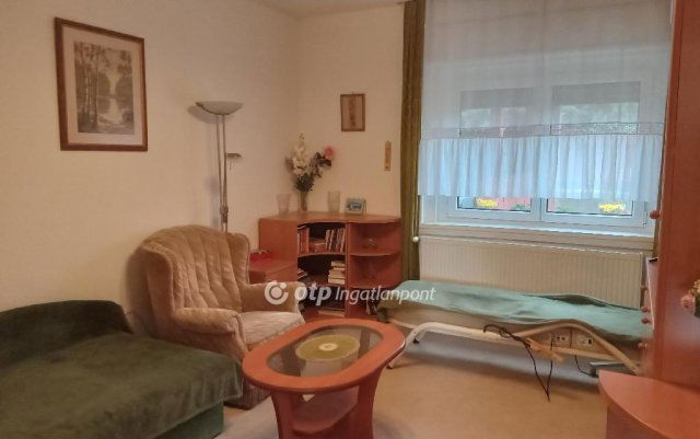 Eladó családi ház, Érden 109.9 M Ft, 6+1 szobás