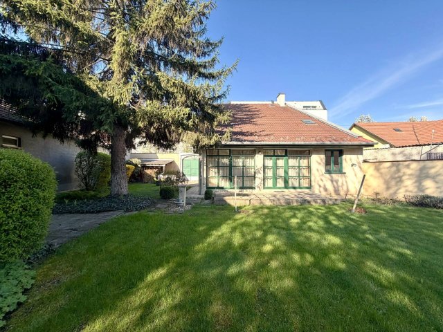 Eladó családi ház, Debrecenben 329 M Ft, 4 szobás