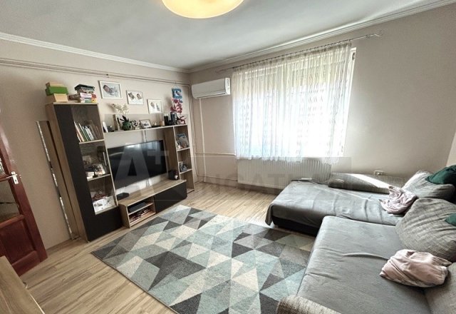 Eladó családi ház, Sándorfalván 79.9 M Ft, 3 szobás