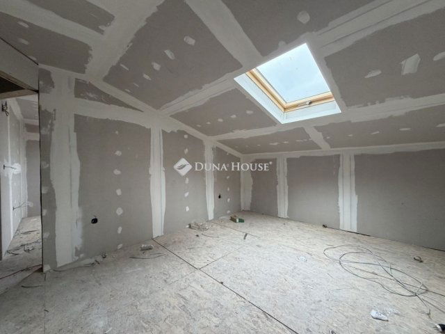 Eladó téglalakás, Budapesten, XIX. kerületben 84.9 M Ft