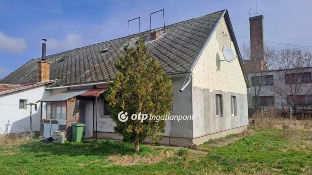 Eladó családi ház, Hortobágyon 28 M Ft, 2 szobás