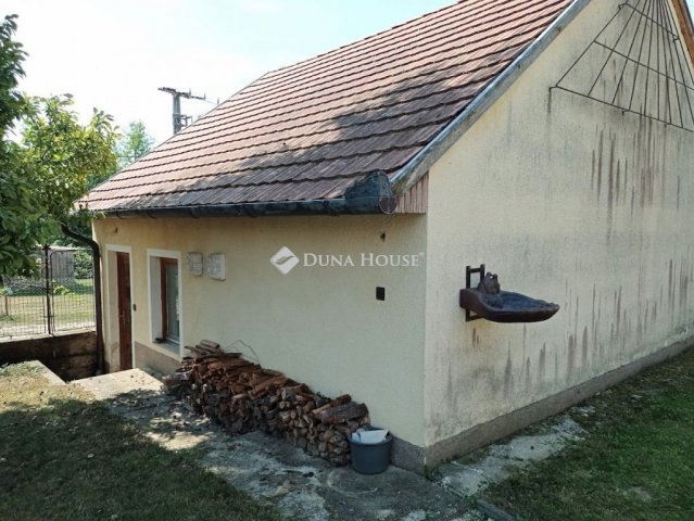 Eladó családi ház, Pákán 192.115 M Ft, 5 szobás