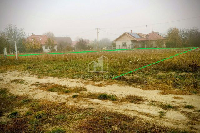 Eladó telek, Sárszentmihályon 16.5 M Ft / költözzbe.hu