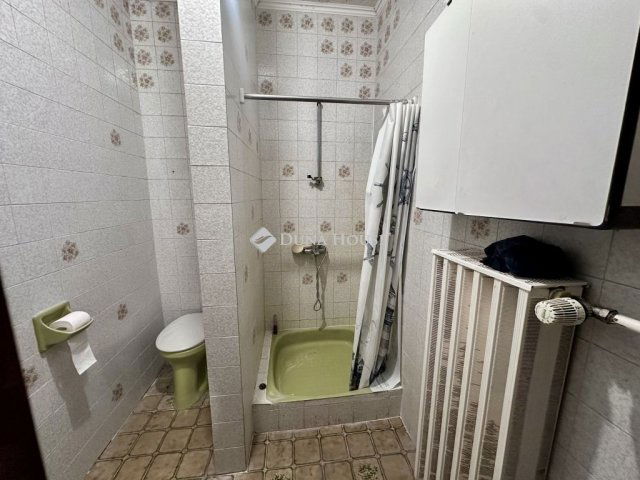 Eladó családi ház, Szegeden 199 M Ft, 7 szobás