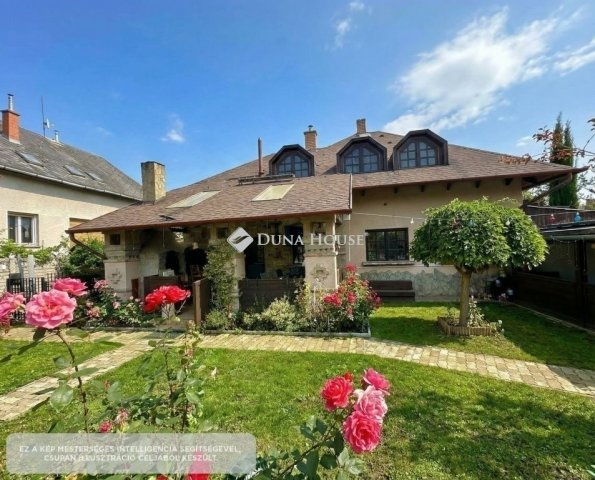 Eladó családi ház, Budapesten, XVI. kerületben 260 M Ft