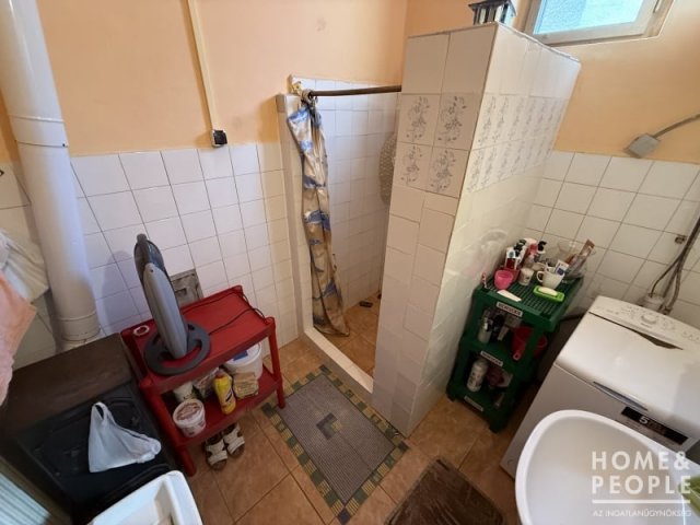 Eladó családi ház, Ruzsán 47.99 M Ft, 5 szobás