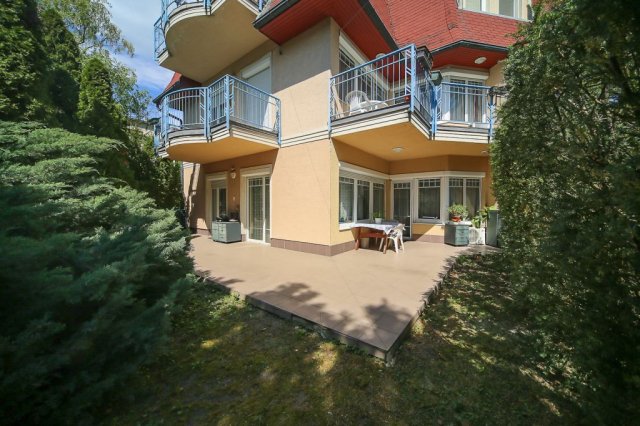 Eladó sorház, Budapesten, II. kerületben 349.9 M Ft, 4 szobás