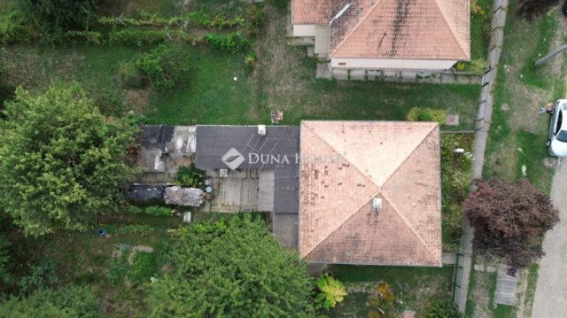 Eladó családi ház, Lábatlanon 45 M Ft, 3 szobás