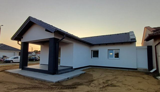 Eladó családi ház, Nyírtelken 74.5 M Ft, 3 szobás