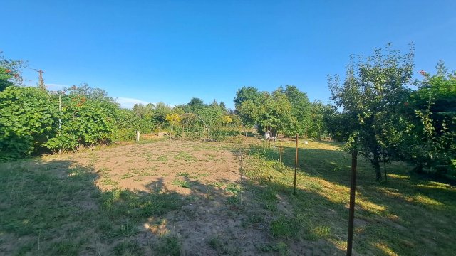 Eladó telek, Szegeden 35 M Ft / költözzbe.hu