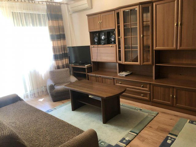 Kiadó panellakás, albérlet, Debrecenben 180 E Ft / hó