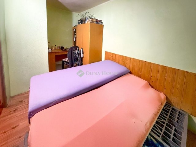 Eladó családi ház, Lajoskomáromban 29.7 M Ft, 3 szobás