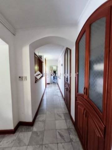 Eladó családi ház, Pécsett 129 M Ft, 6 szobás