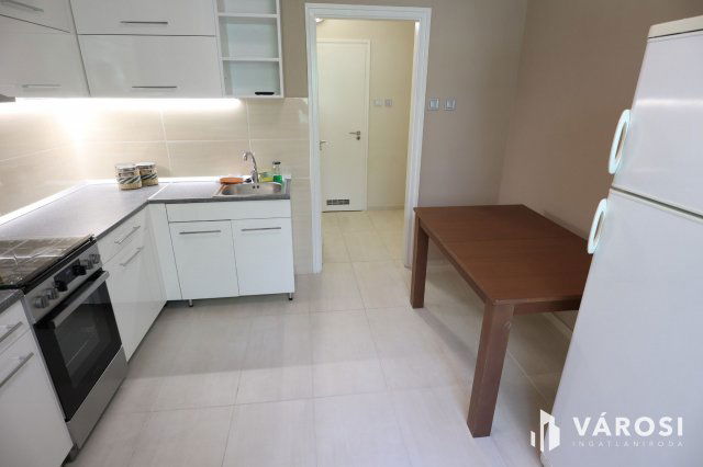Kiadó téglalakás, albérlet, Szegeden 170 E Ft / hó, 2 szobás