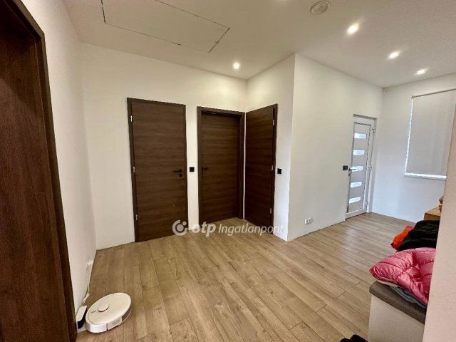 Eladó családi ház, Albertirsán 165 M Ft, 3 szobás