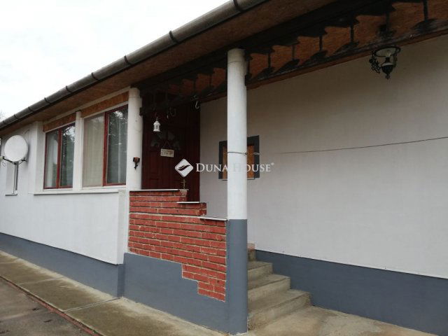 Eladó családi ház, Hejőkeresztúron 52 M Ft, 4 szobás