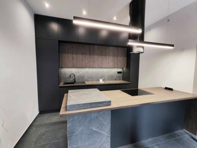 Eladó iroda, Pécsett 79.9 M Ft, 2+1 szobás / költözzbe.hu