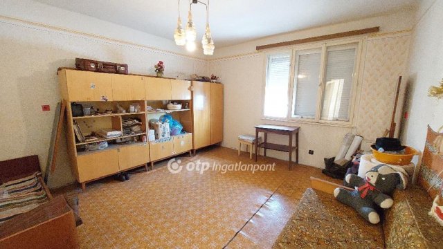Eladó családi ház, Dévaványán 11.9 M Ft, 2 szobás