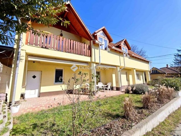 Eladó ikerház, Budapesten, XXII. kerületben 189 M Ft, 6 szobás