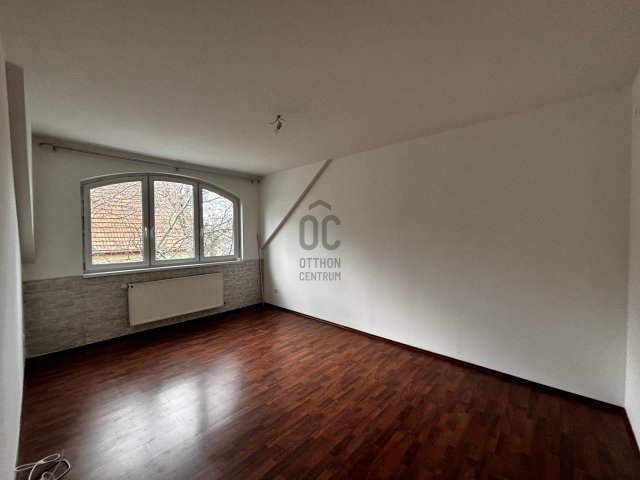 Eladó téglalakás, Debrecenben 62.9 M Ft, 2 szobás