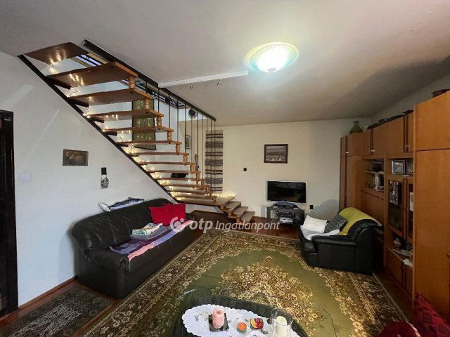 Eladó családi ház, Püspökladányban 44.5 M Ft, 4 szobás