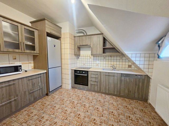 Kiadó téglalakás, albérlet, Debrecenben 230 E Ft / hó