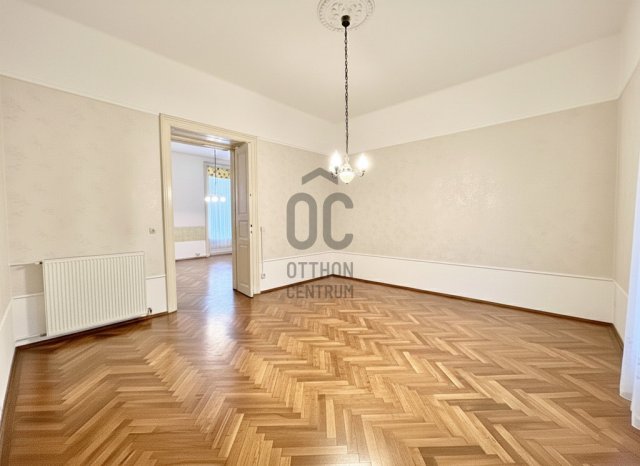 Eladó téglalakás, Budapesten, VI. kerületben 113.5 M Ft