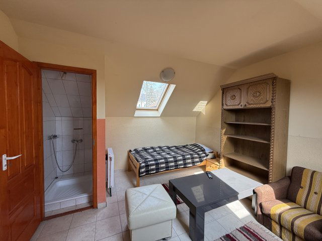 Kiadó családi ház, albérlet, Rétságon 350 E Ft / hó, 3 szobás