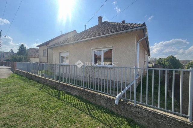 Eladó családi ház, Albertirsán 76.5 M Ft, 3 szobás