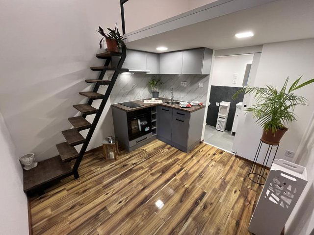 Eladó téglalakás, Budapesten, VII. kerületben, Cserhát utcában