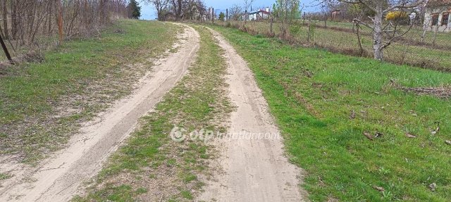 Eladó telek, Taksonyon 59 M Ft / költözzbe.hu