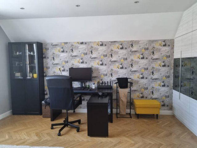 Eladó családi ház, Pilisvörösváron 187 M Ft, 5 szobás