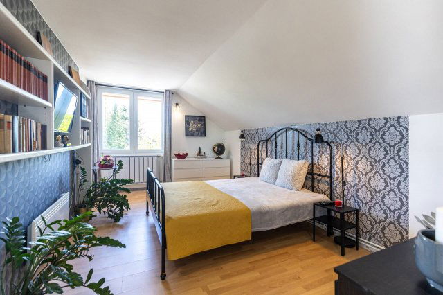 Eladó családi ház, Szigethalmon 200 M Ft, 5+2 szobás