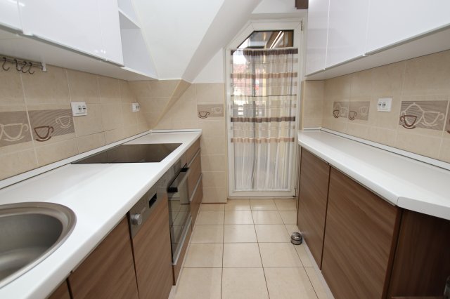 Eladó téglalakás, Debrecenben, Szoboszlói úton 86 M Ft