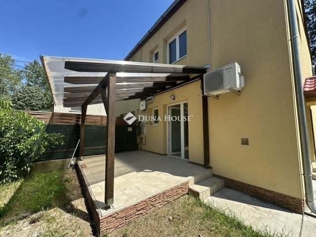 Eladó családi ház, Kecskeméten 96.99 M Ft, 4 szobás