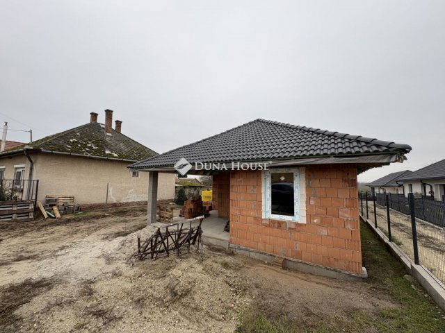 Eladó ikerház, Inárcson 78.99 M Ft, 4 szobás